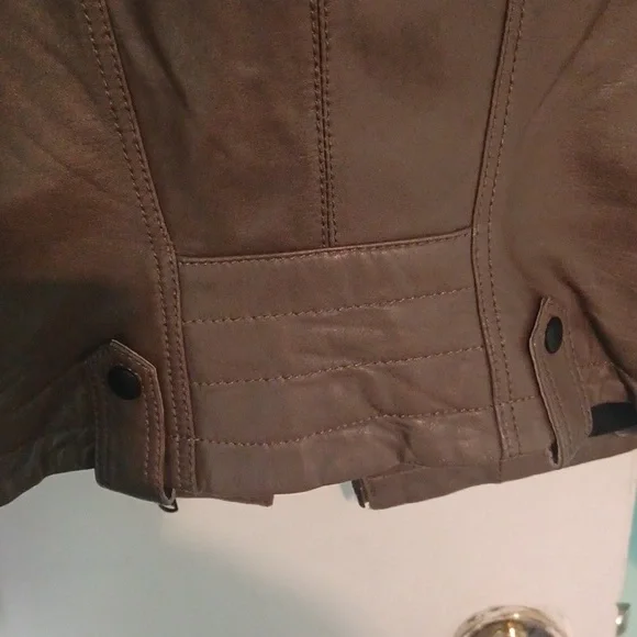 NWOT quilted Italian leather jacket - Picture 5 of 11